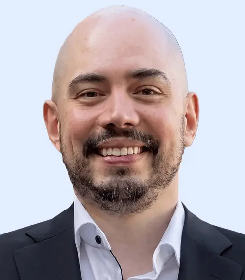 Santiago Bassett face photo