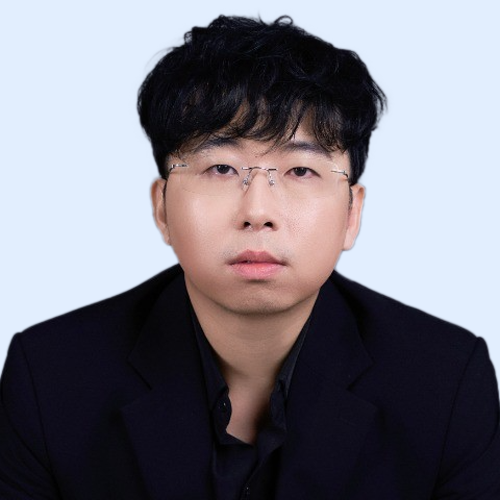 Phong Xuan face photo